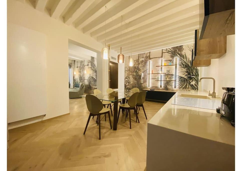 Sweet Time Venice, Luxury San Marco Frezzaria Apt! Exterior photo